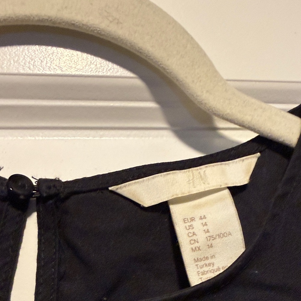 H&M Black Blouse with Floral Embroidery - Picture 4 of 5